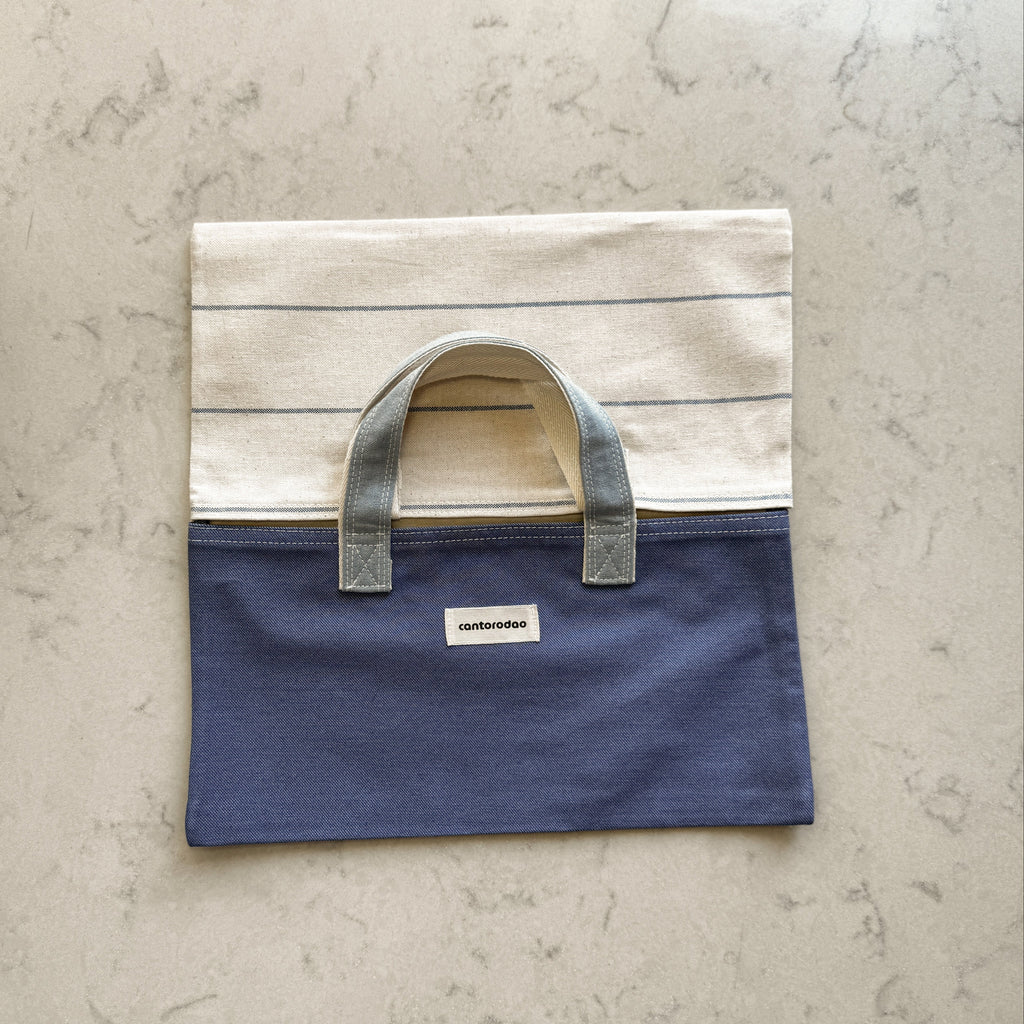 Porta tartas artesanal lona azul marino rayas navy asas gris, variante Cala Cantorodao