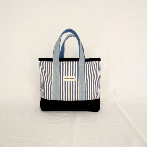 Capazo mini artesanal de rayas marino y blanco con asas azul grisáceo, hecho a mano en Barcelona – Cantorodao